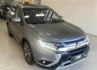 MITSUBISHI OUTLANDER 2.0 MIVEC GASOLINA HPE AUTOMÁTICO 7 LUGARES